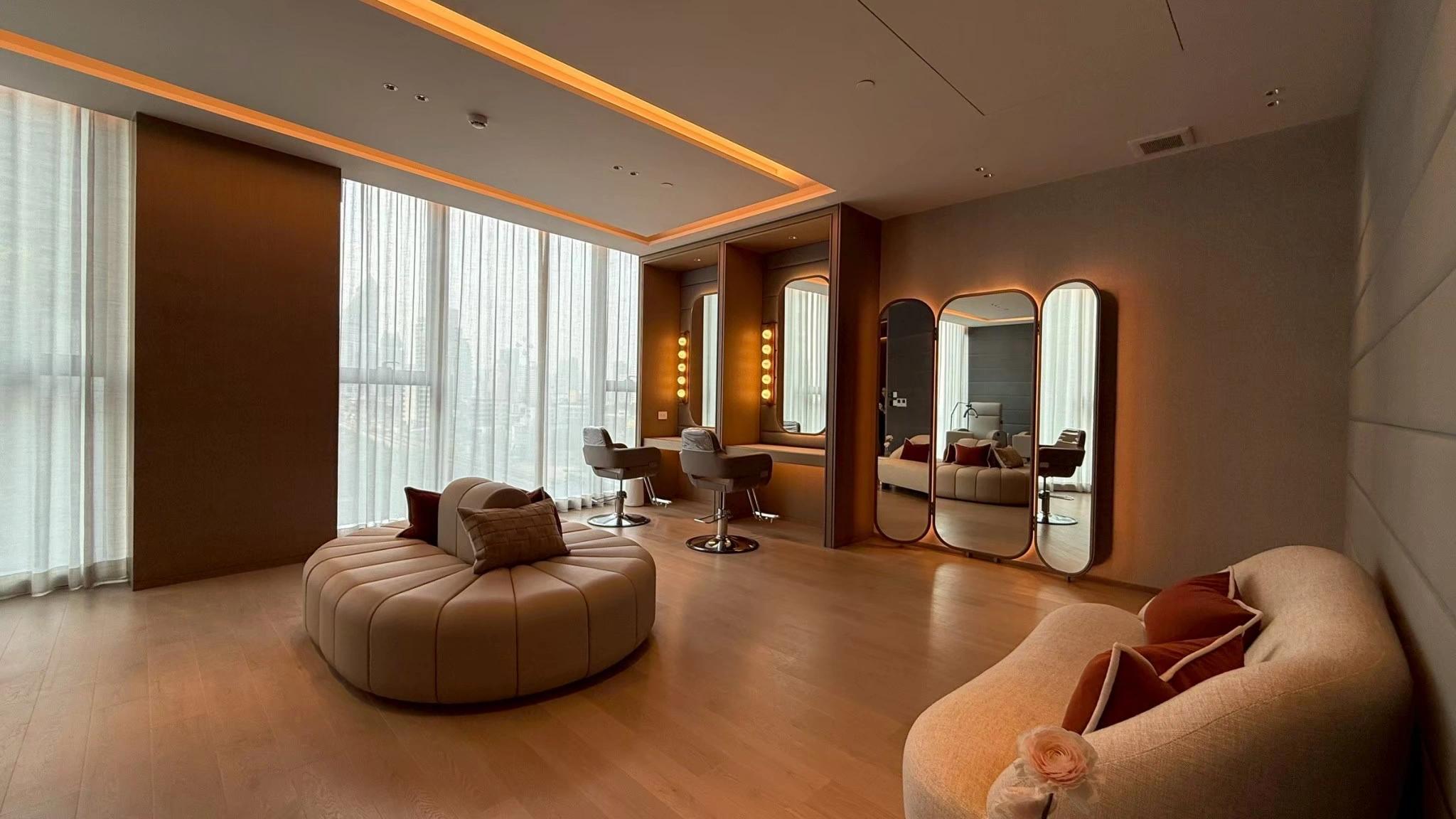 Gallery 4